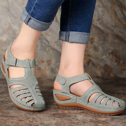 Women’s Sandals – Ergonomic Fit – Cushioned Sole – Adjustable Straps – Breathable Design