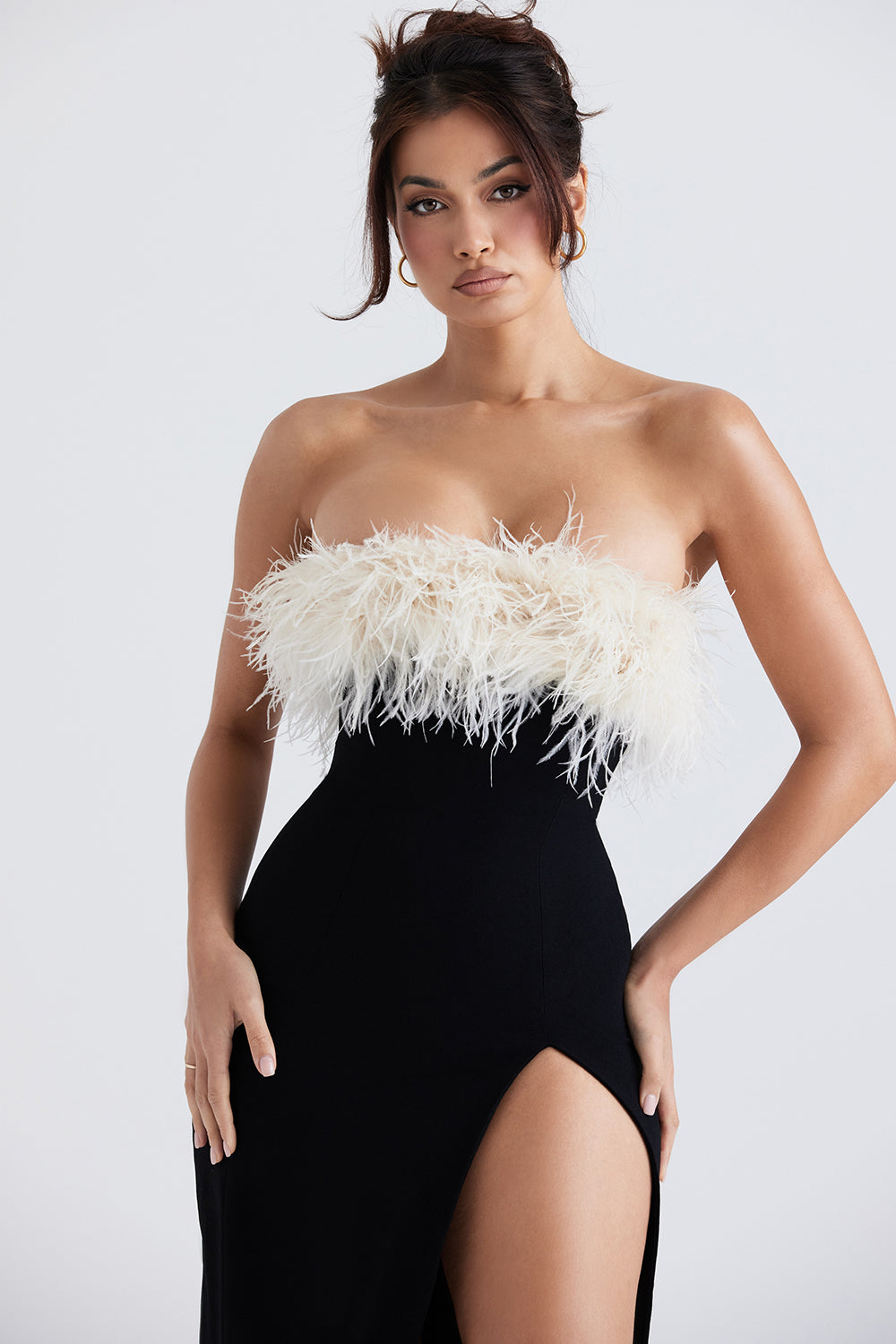 Women’s Evening Dress – Strapless Fitted Silhouette – Feather Trim – Full Length