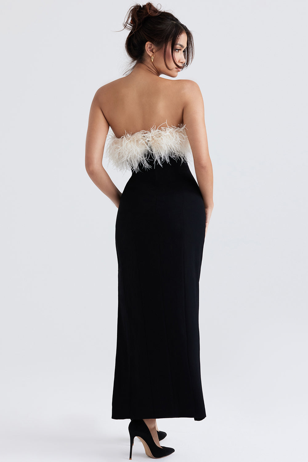 Women’s Evening Dress – Strapless Fitted Silhouette – Feather Trim – Full Length
