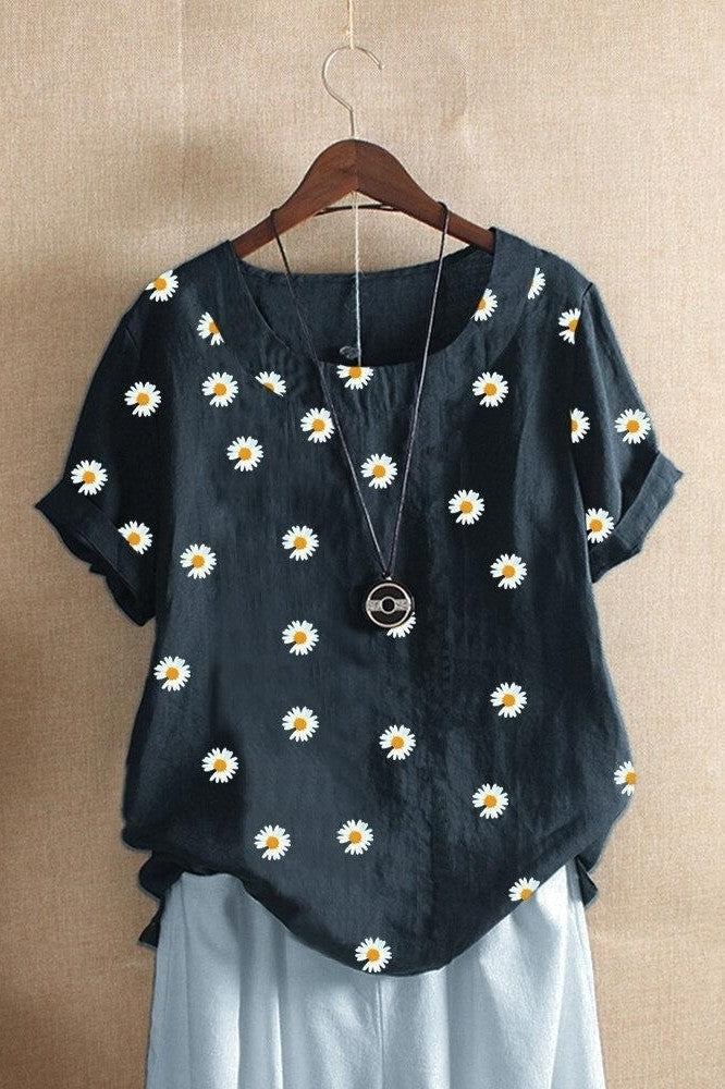 Women’s T-Shirt – Relaxed Fit – Daisy Floral Print – Short Sleeve – Breathable Blend
