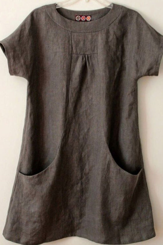 Women’s Blouse – Relaxed Fit – Natural Fibers – Short Sleeve – Front Pockets