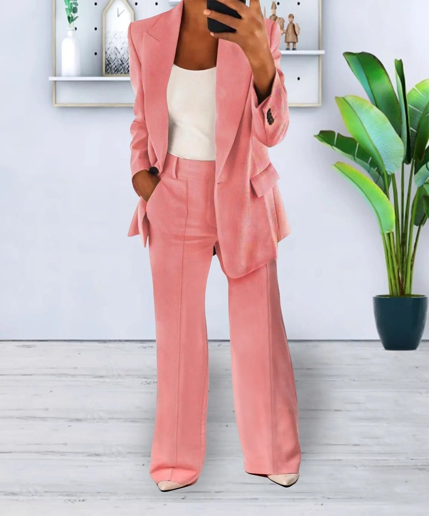 Women’s Two-Piece Set – Tailored Fit – Single Button – Notched Lapel – Formal Office Wear