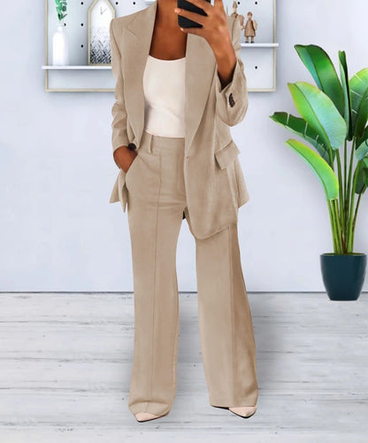 Women’s Two-Piece Set – Tailored Fit – Single Button – Notched Lapel – Formal Office Wear